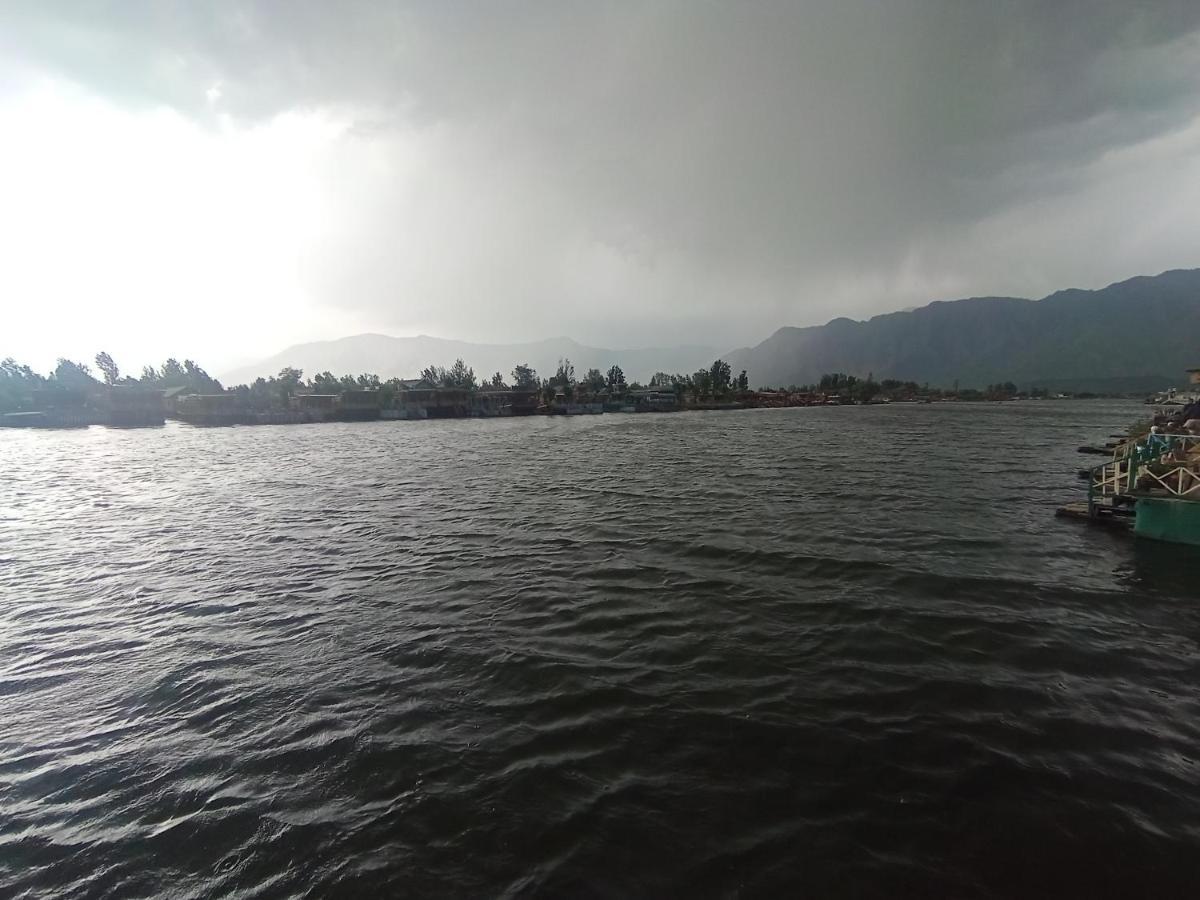 New Bombay Heritage Group Of House Boat Srinagar  Exterior photo